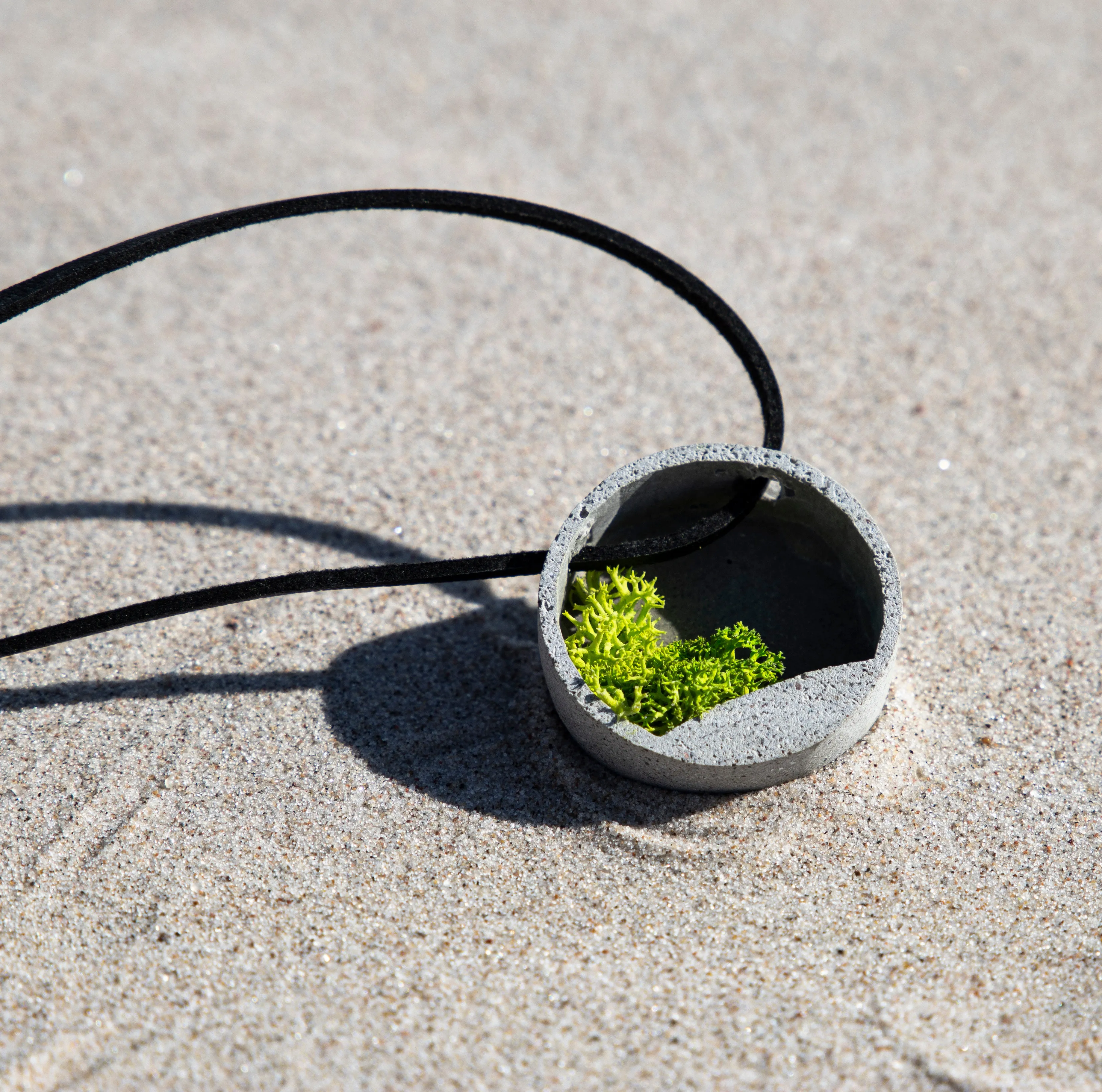 CONCRETE GARDEN necklace