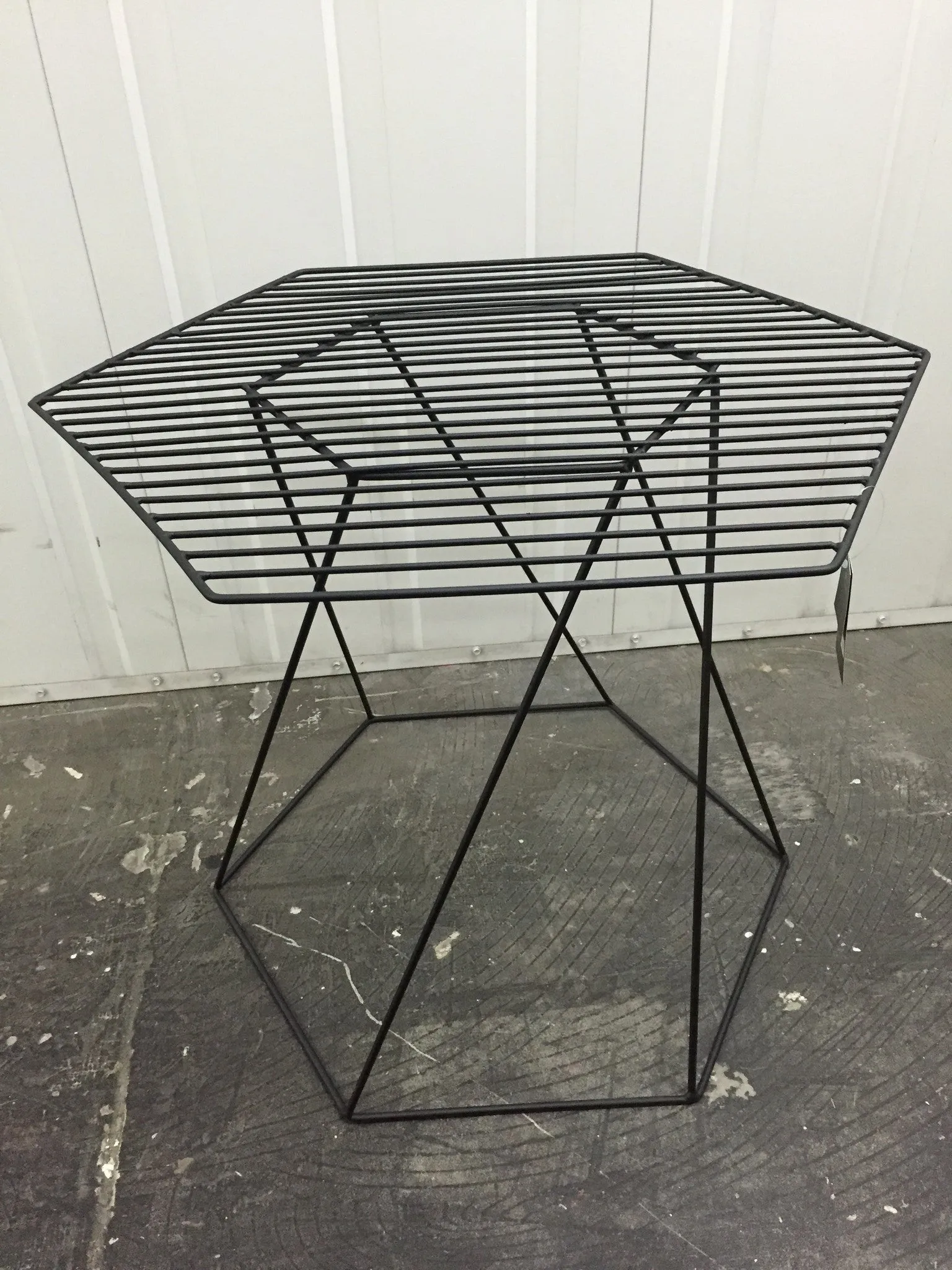 Geometric Alcove Table Metal - Gorgeous Wire Art