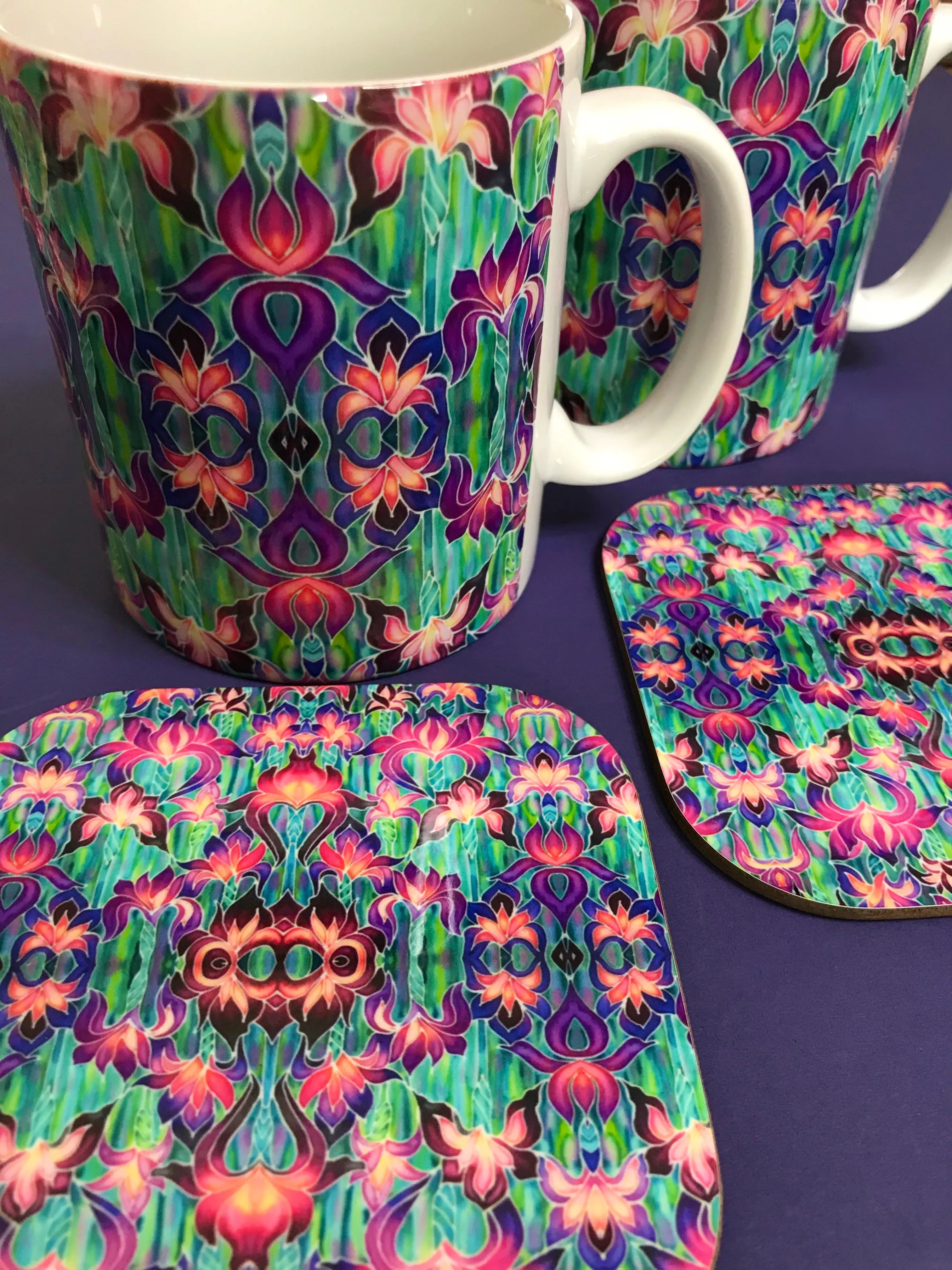 Purple Iris Pattern Table Mats and Coasters - Iris chopping board - Durable Tableware